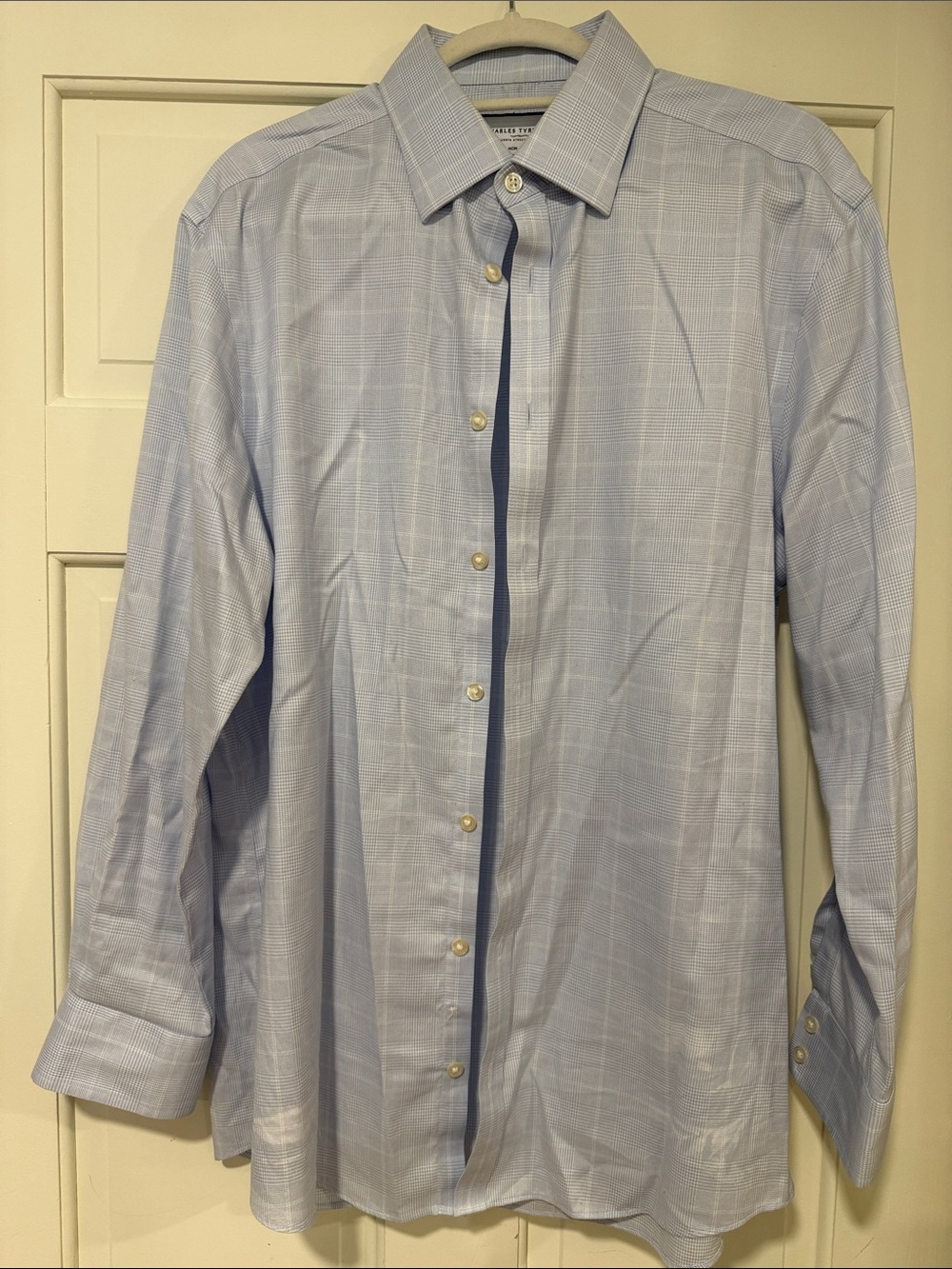 Charles Tyrwhitt Non-Iron Extra Slim Fit Shirt 16.5/33 GUC Collar Flaw